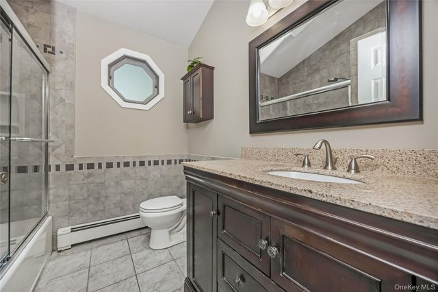 281 Thrift Street, Ronkonkoma, NY 11779