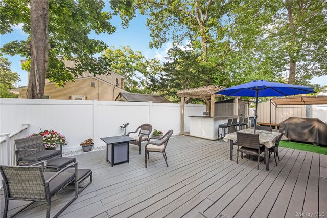281 Thrift Street, Ronkonkoma, NY 11779