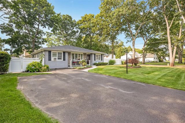 281 Thrift Street, Ronkonkoma, NY 11779
