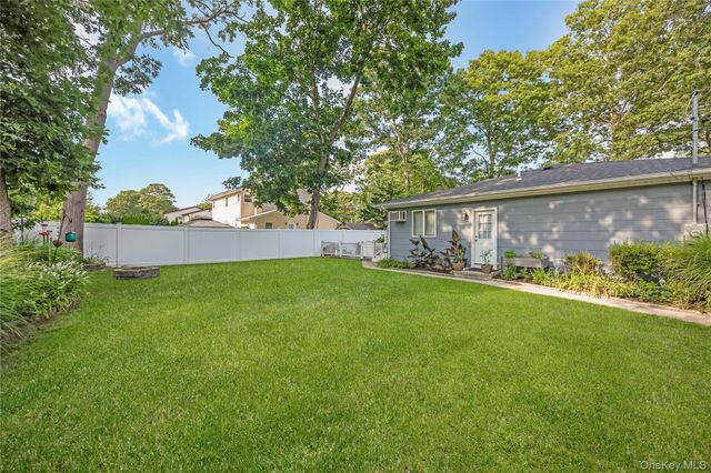 281 Thrift Street, Ronkonkoma, NY 11779