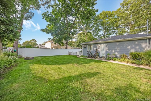 281 Thrift Street, Ronkonkoma, NY 11779