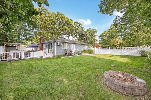 281 Thrift Street, Ronkonkoma, NY 11779