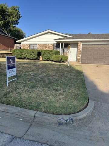 4204 Burke Road, Fort Worth, TX 76119