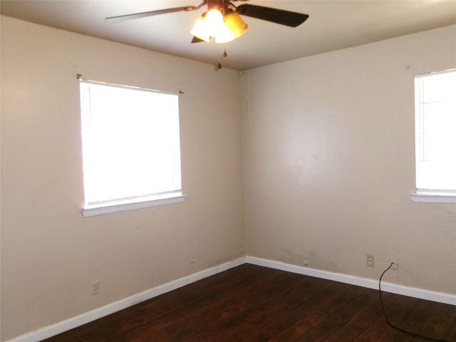 4204 Burke Road, Fort Worth, TX 76119