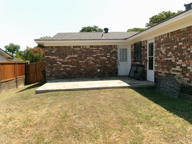 4204 Burke Road, Fort Worth, TX 76119