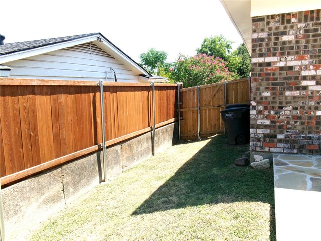 4204 Burke Road, Fort Worth, TX 76119