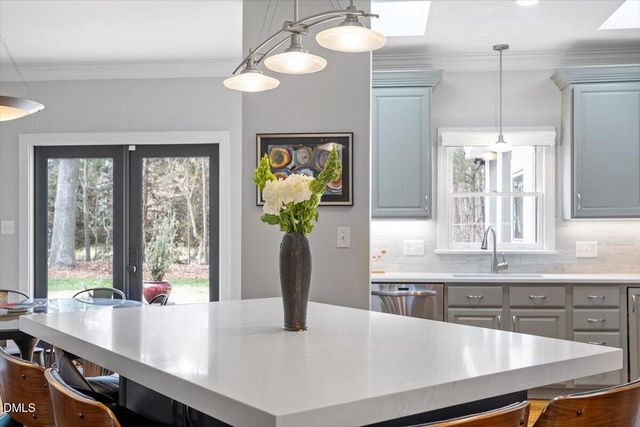 112 Stratford Drive, Chapel Hill, NC 27516