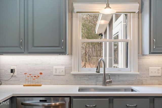 112 Stratford Drive, Chapel Hill, NC 27516