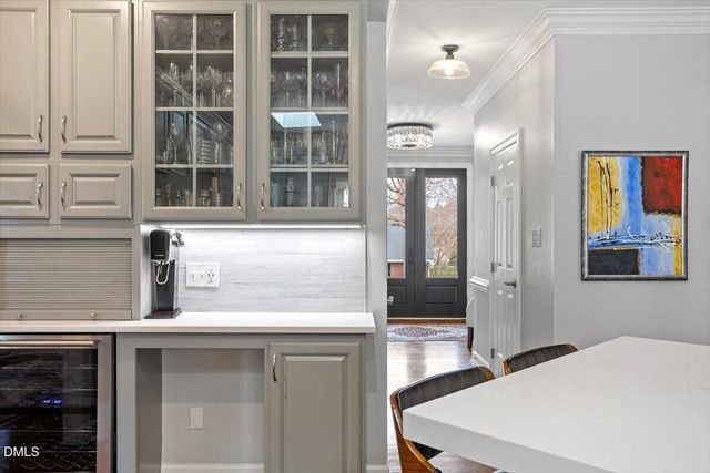 112 Stratford Drive, Chapel Hill, NC 27516