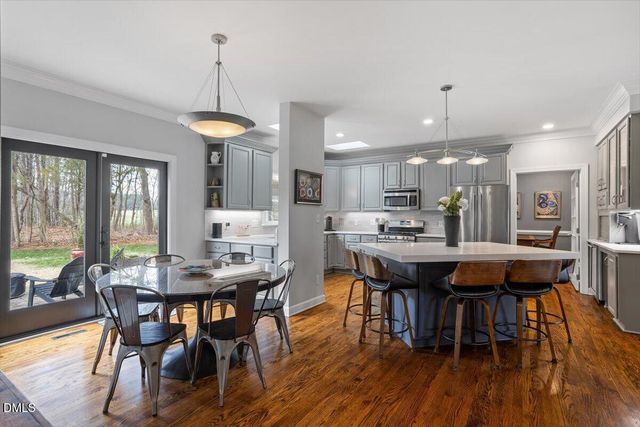 112 Stratford Drive, Chapel Hill, NC 27516