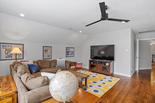 112 Stratford Drive, Chapel Hill, NC 27516