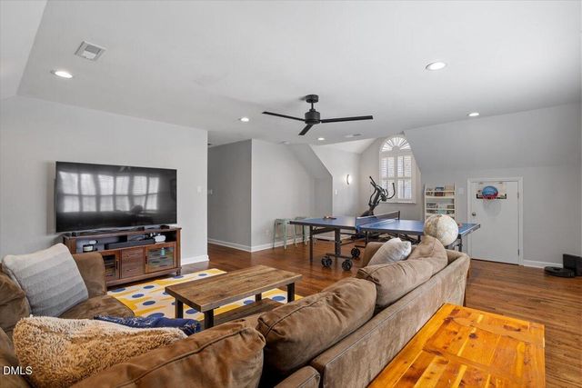 112 Stratford Drive, Chapel Hill, NC 27516