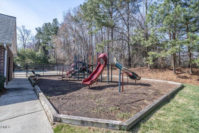 112 Stratford Drive, Chapel Hill, NC 27516