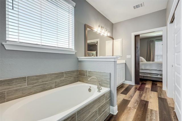 3701 Boone DR, Lago Vista, TX 78645