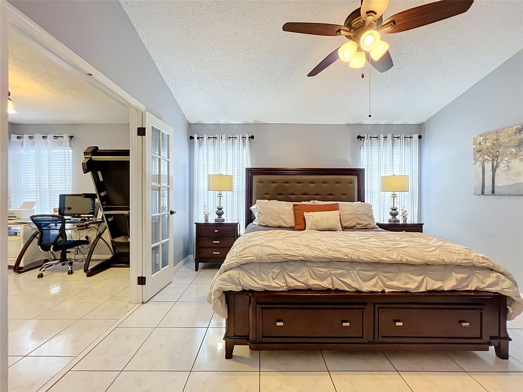 Image 41 of property listing at 2701 BURWOOD AVENUE, Orlando, FL 32837