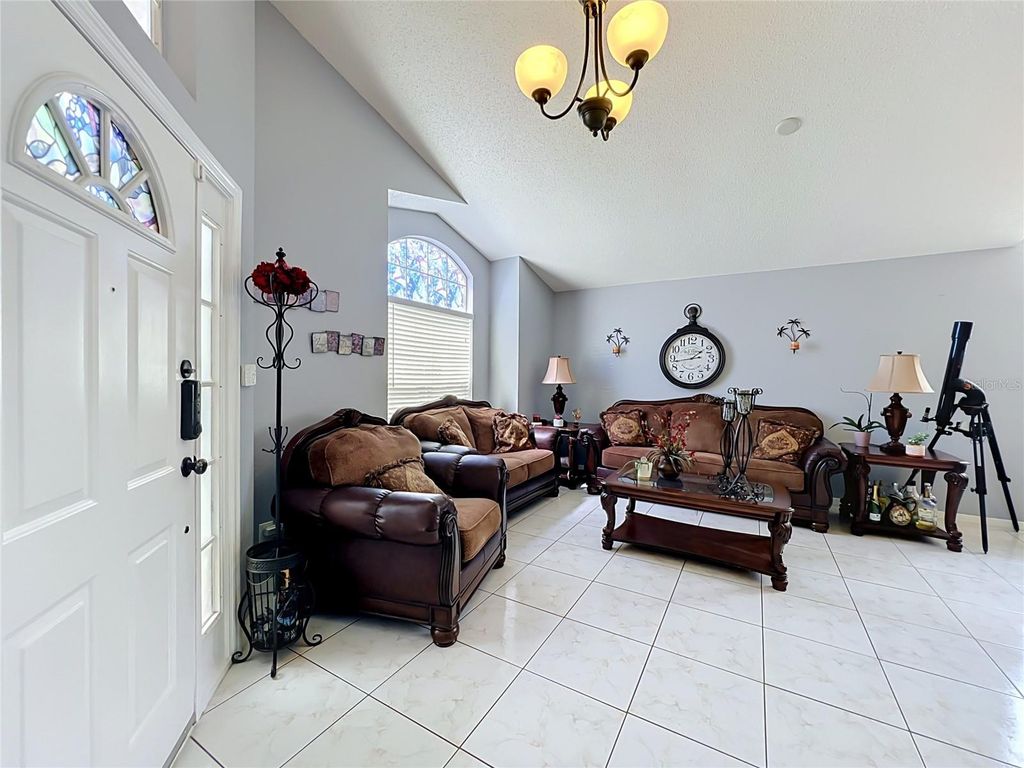 Image 8 of property listing at 2701 BURWOOD AVENUE, Orlando, FL 32837