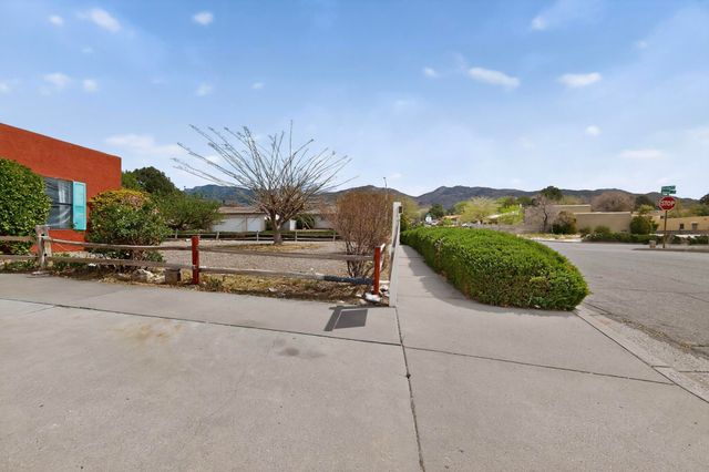 14025 Nambe Avenue NE, Albuquerque, NM 87123