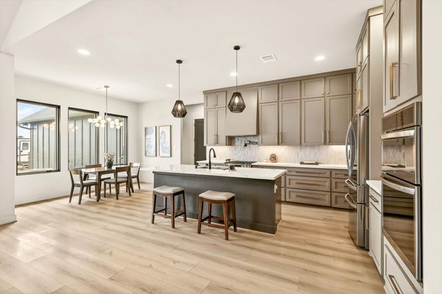 115 Country View Lane, Schulenburg, TX 78956