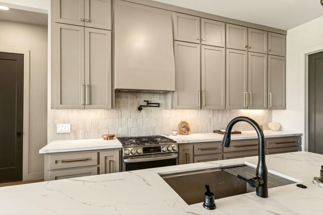 115 Country View Lane, Schulenburg, TX 78956