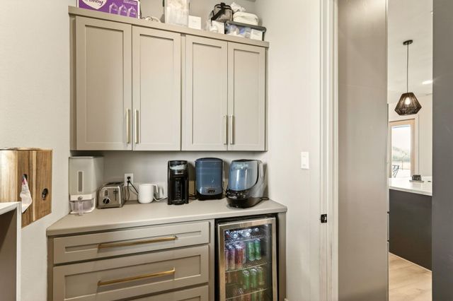 115 Country View Lane, Schulenburg, TX 78956