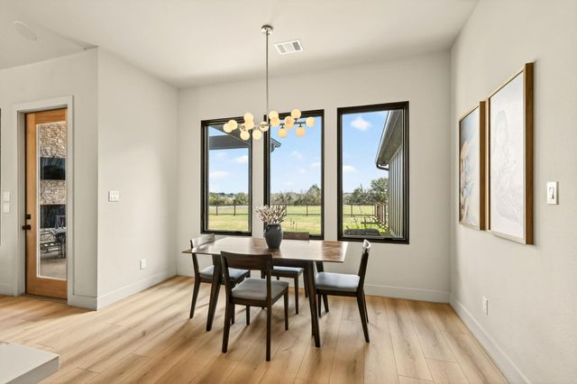 115 Country View Lane, Schulenburg, TX 78956