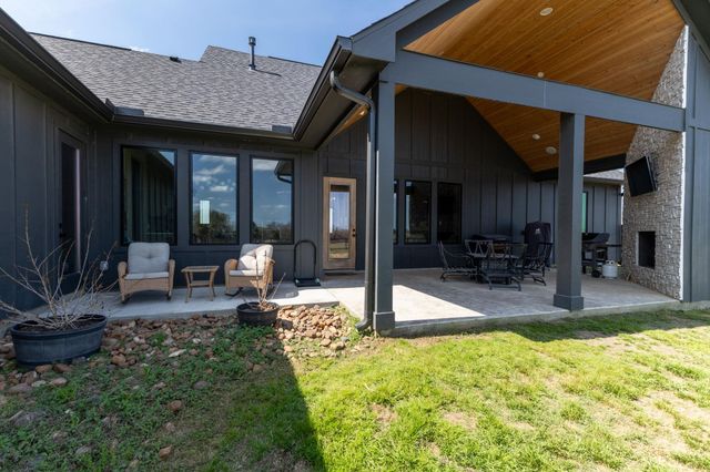 115 Country View Lane, Schulenburg, TX 78956