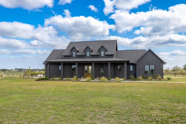 115 Country View Lane, Schulenburg, TX 78956