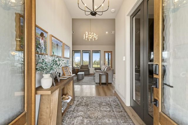 115 Country View Lane, Schulenburg, TX 78956