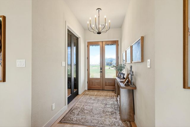 115 Country View Lane, Schulenburg, TX 78956