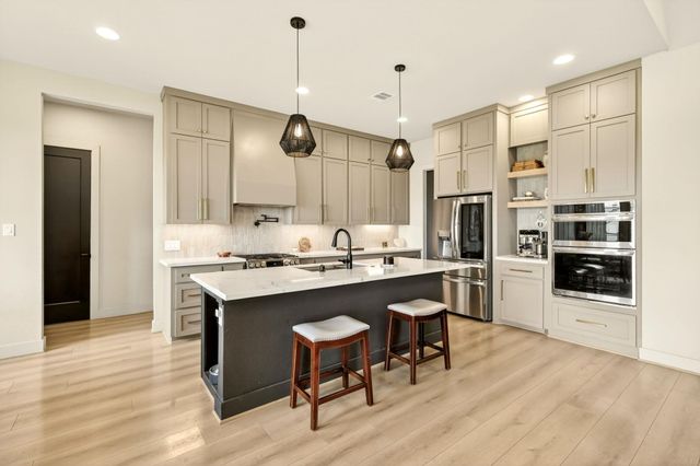 115 Country View Lane, Schulenburg, TX 78956