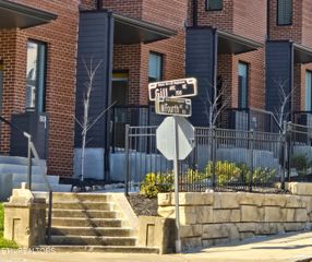 801 N 4Th Ave 6, Knoxville, TN 37917