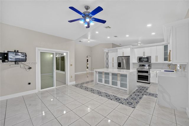 6931 SW 159th Place, Miami, FL 33193