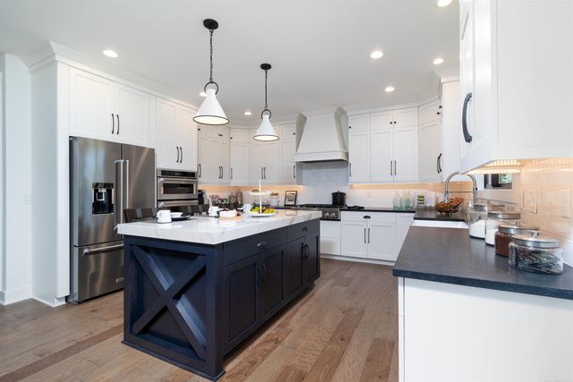7307 Mulberry Drive, Washington Twp, MI 48095