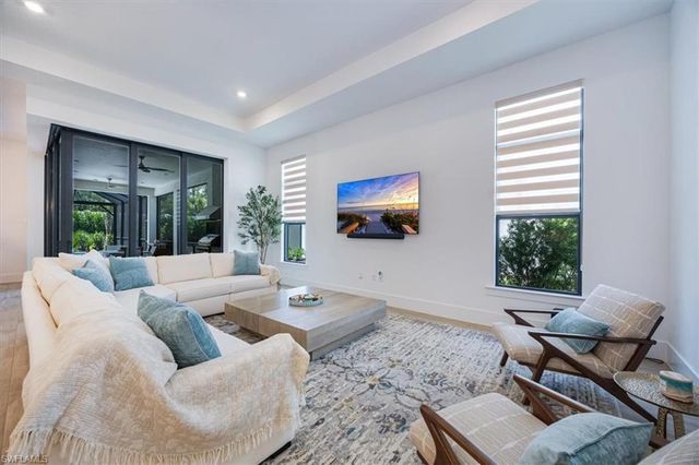 9445 Caymas TER, Naples, FL 34114