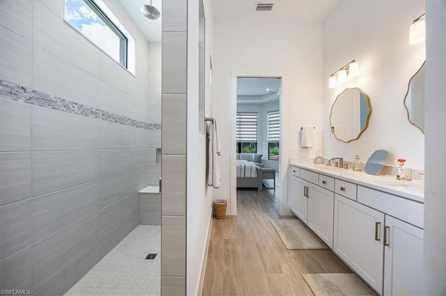 9445 Caymas TER, Naples, FL 34114