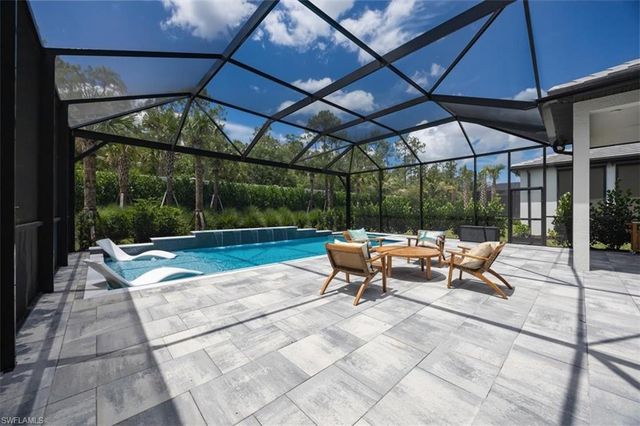 9445 Caymas TER, Naples, FL 34114