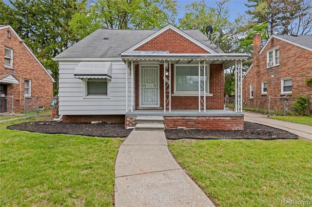 19720 Edinborough Road, Detroit, MI 48219