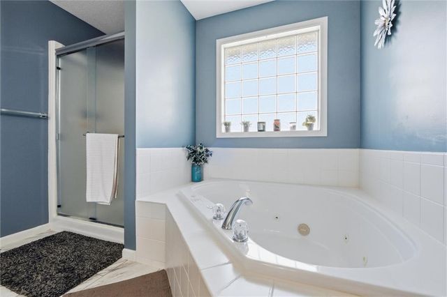 1214 Wildwood Street, Leavenworth, KS 66048