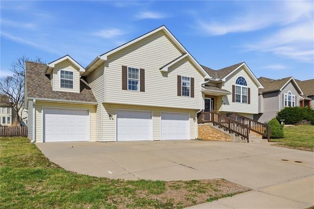 1214 Wildwood Street, Leavenworth, KS 66048