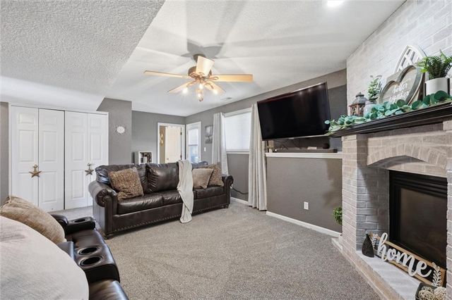 1214 Wildwood Street, Leavenworth, KS 66048