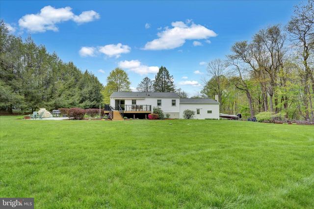 18 DEER PATH RD, Robesonia, PA 19551