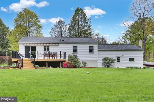 18 DEER PATH RD, Robesonia, PA 19551