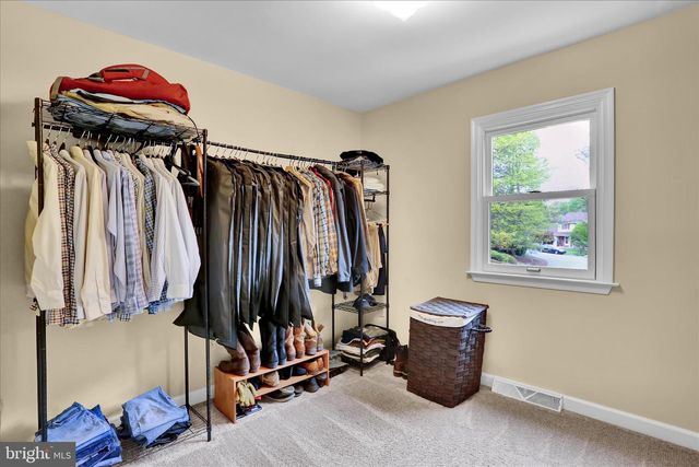 18 DEER PATH RD, Robesonia, PA 19551