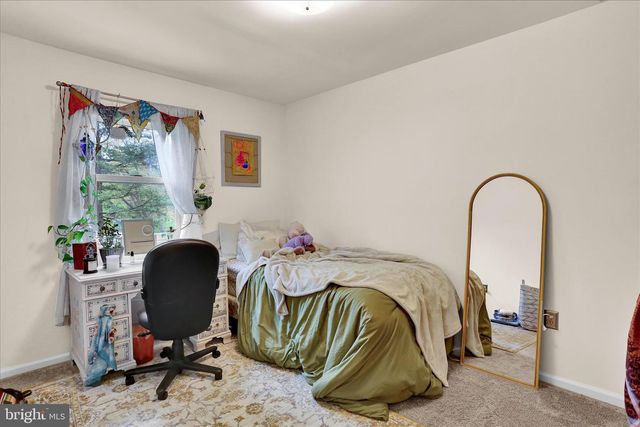 18 DEER PATH RD, Robesonia, PA 19551