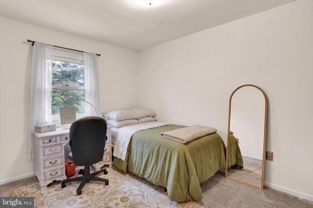 18 DEER PATH RD, Robesonia, PA 19551