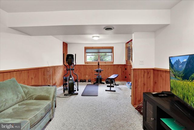 18 DEER PATH RD, Robesonia, PA 19551
