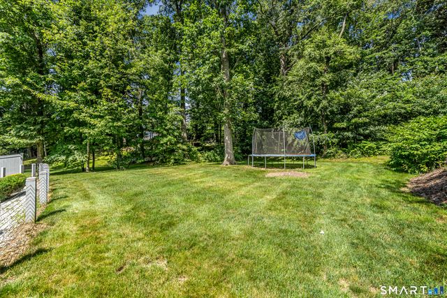 17 Woodlawn Drive, Trumbull, CT 06611