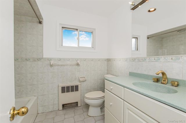 305 Glenbrook Avenue, Yonkers, NY 10705