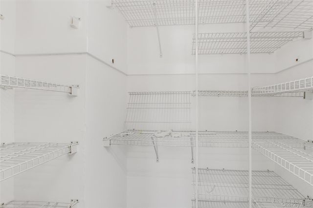 305 Glenbrook Avenue, Yonkers, NY 10705