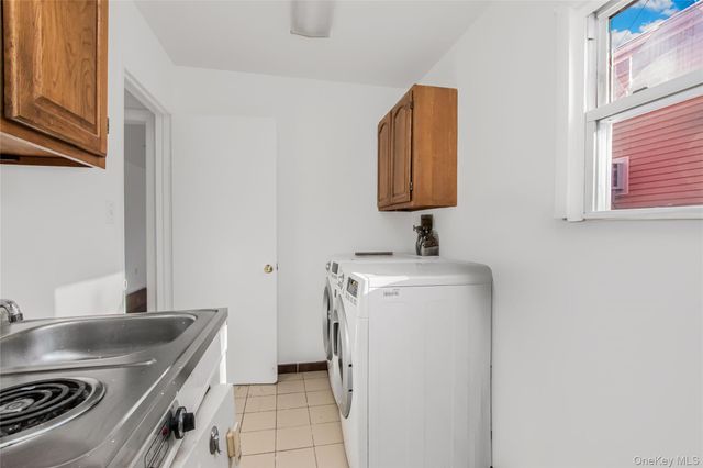 305 Glenbrook Avenue, Yonkers, NY 10705